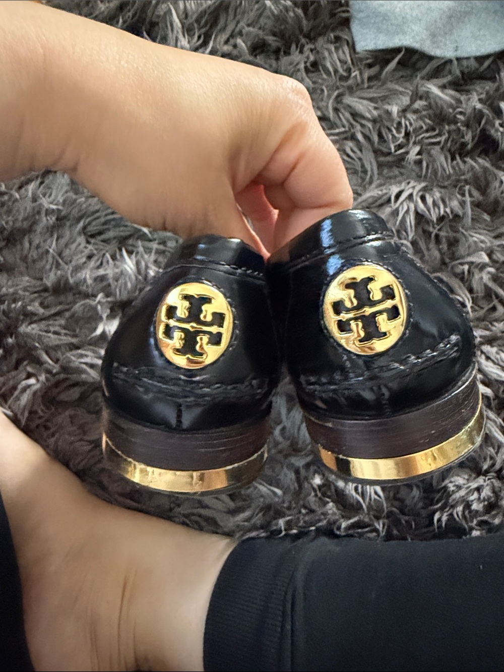 Tory Burch Black Patent Leather Penny Loafers with Logo Insole - 5.5 - Picture 3 of 4